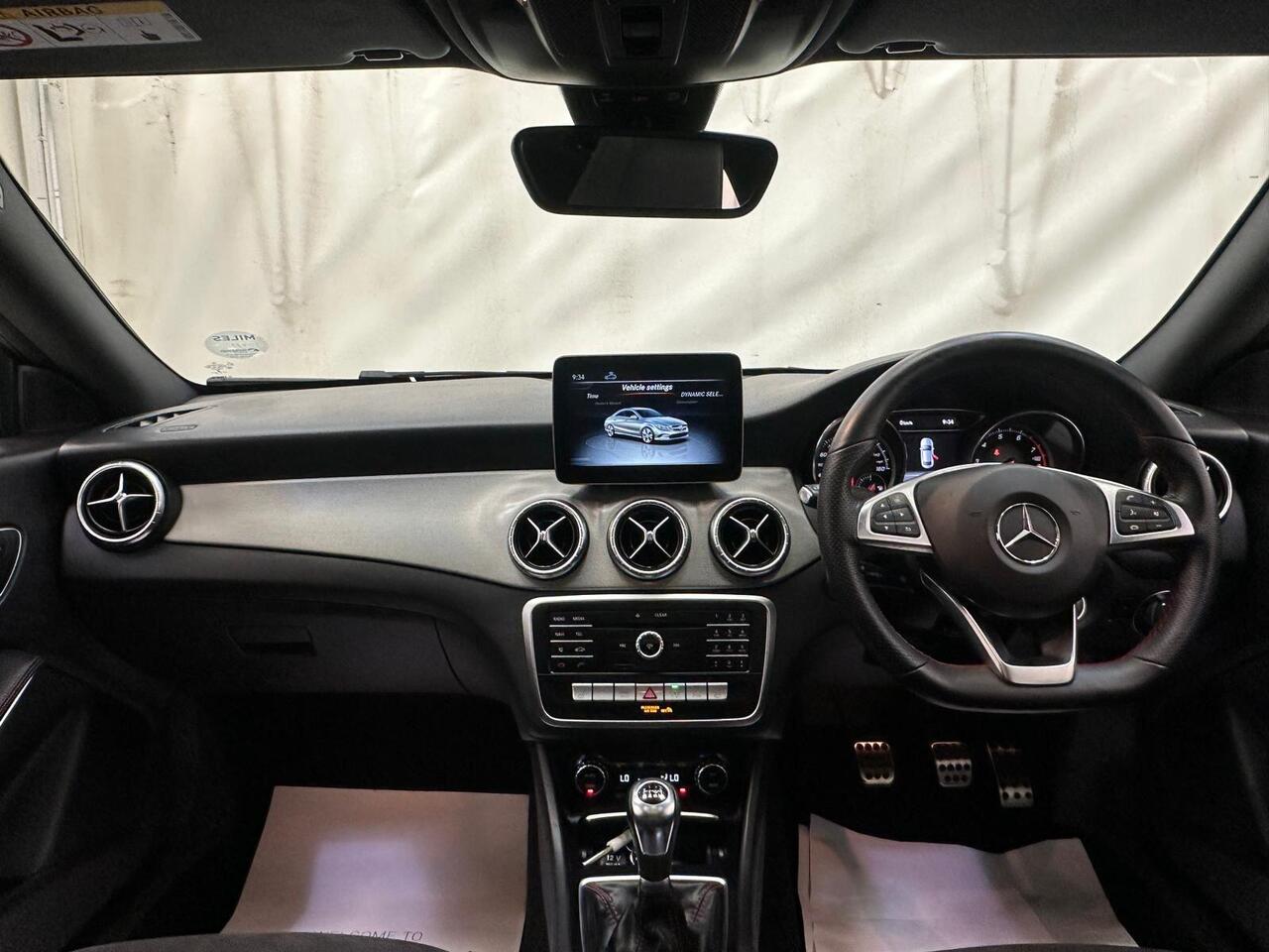 Mercedes-Benz CLA WX19OCJ