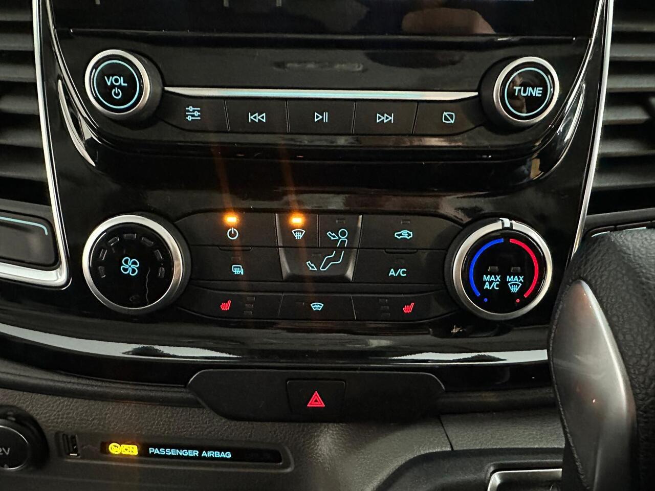 Ford Transit Custom OV69LGC