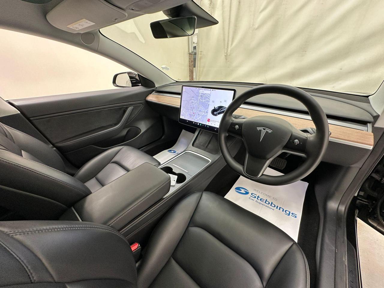Tesla Model 3 LC70ZRV