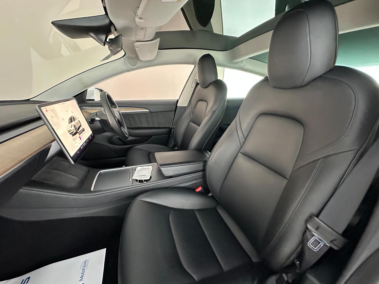 Tesla Model 3 AF72VOA