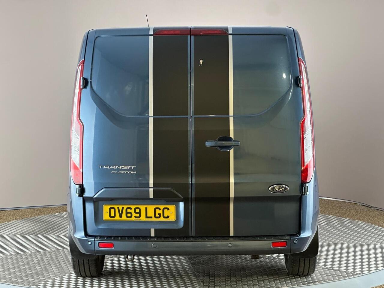 Ford Transit Custom OV69LGC