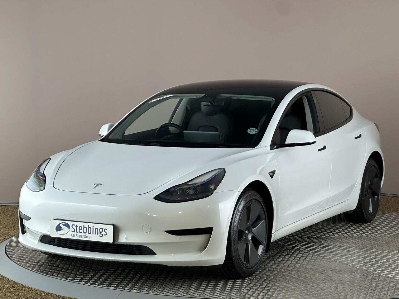 Tesla Model 3 AF72UUV