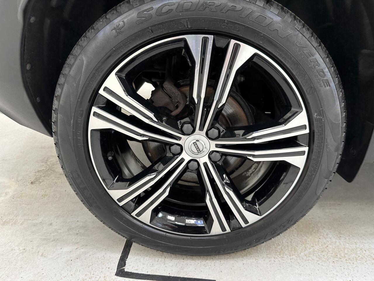 Volvo XC40 LO69EFW