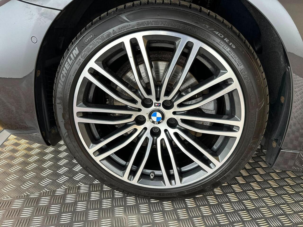 BMW 5 Series AV20CMX