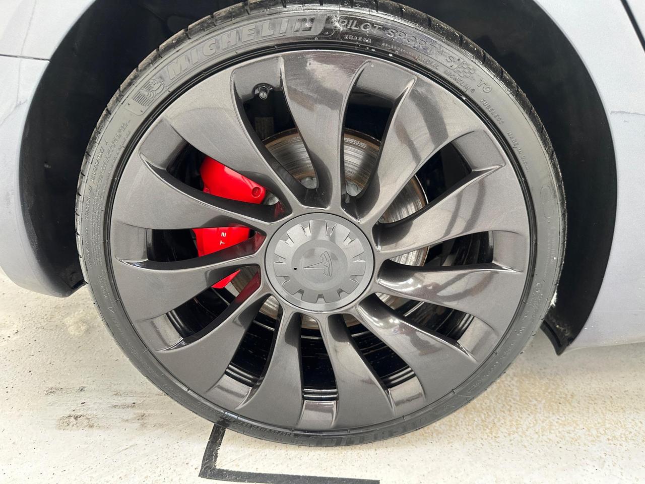 Tesla Model 3 LF71VYC