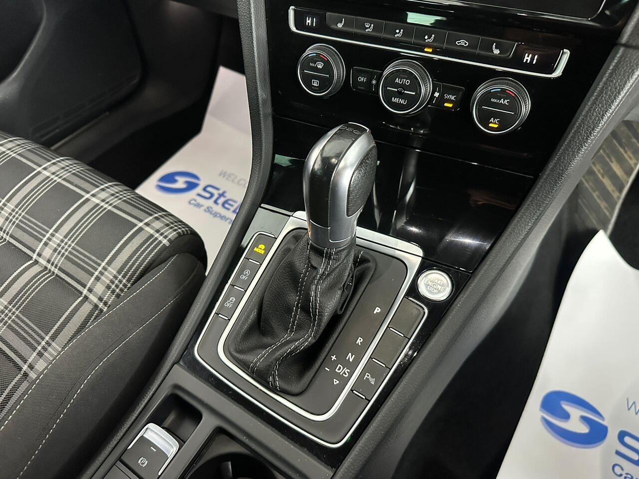 Volkswagen Golf MK69DZY