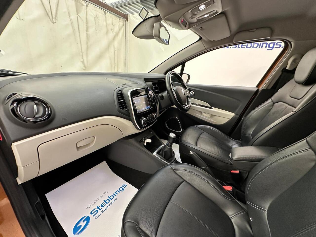 Renault Captur AU19SRZ