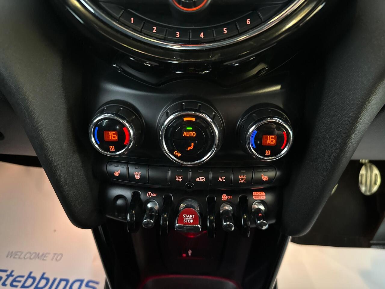 MINI Hatch FG70YLZ