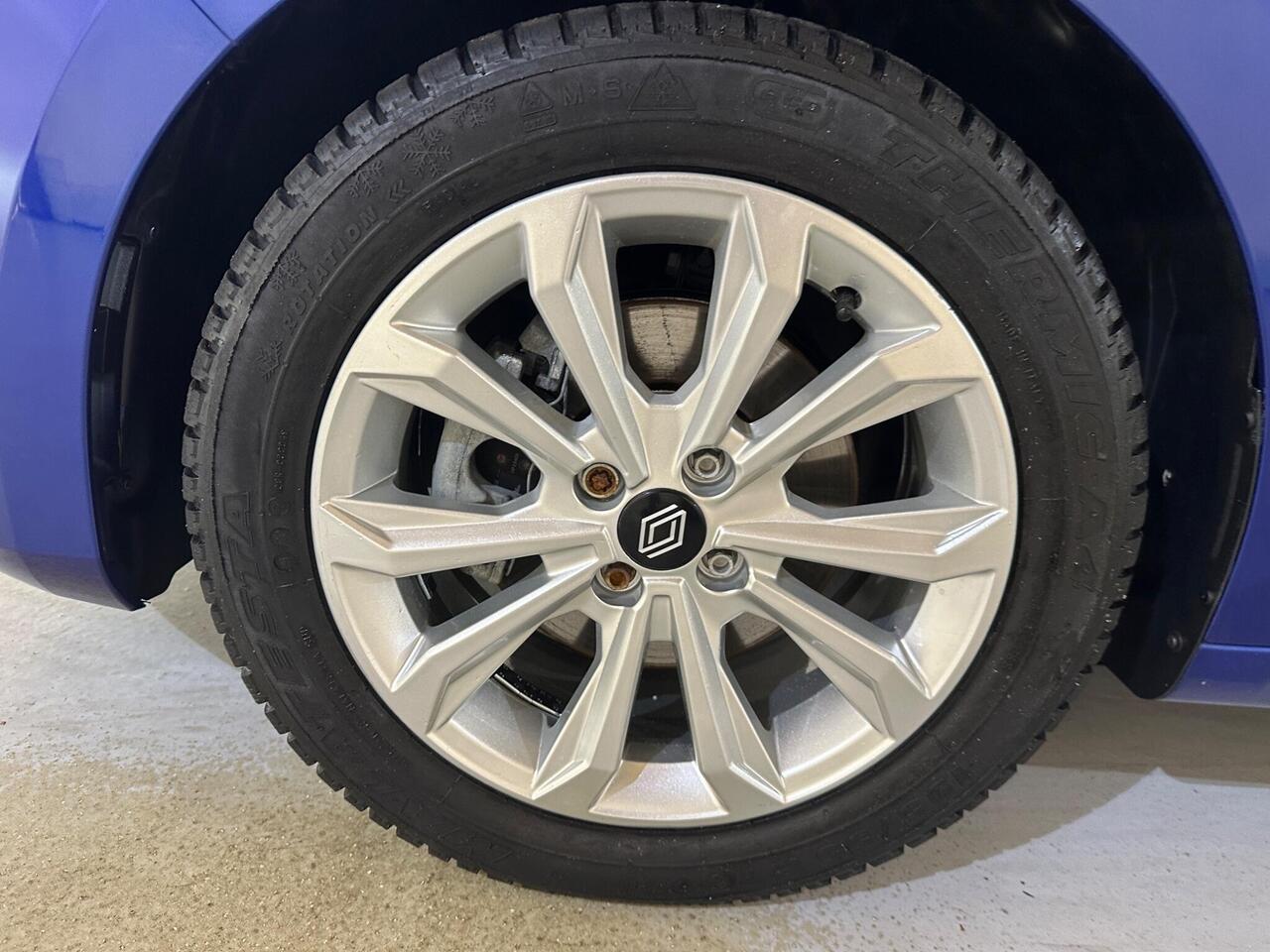 Renault Clio YJ24JPN
