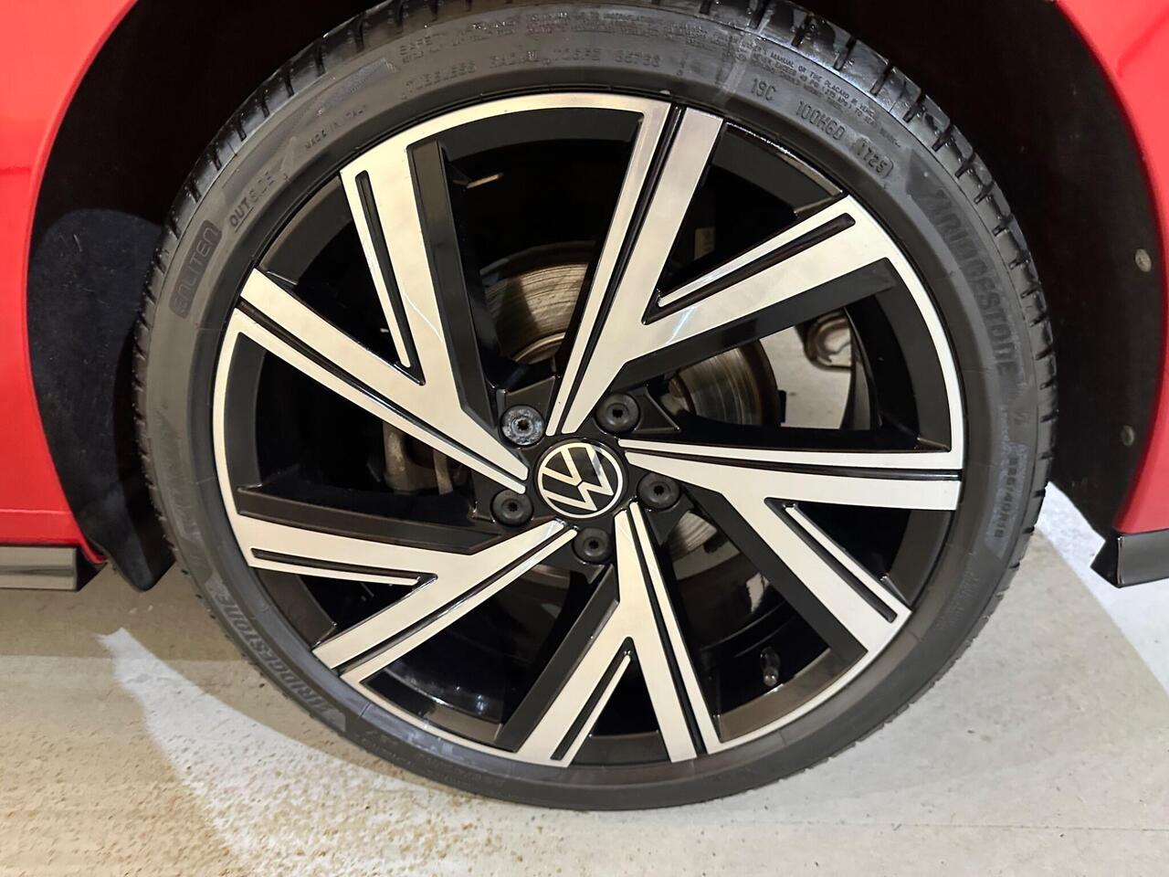 Volkswagen Golf AO22OUP