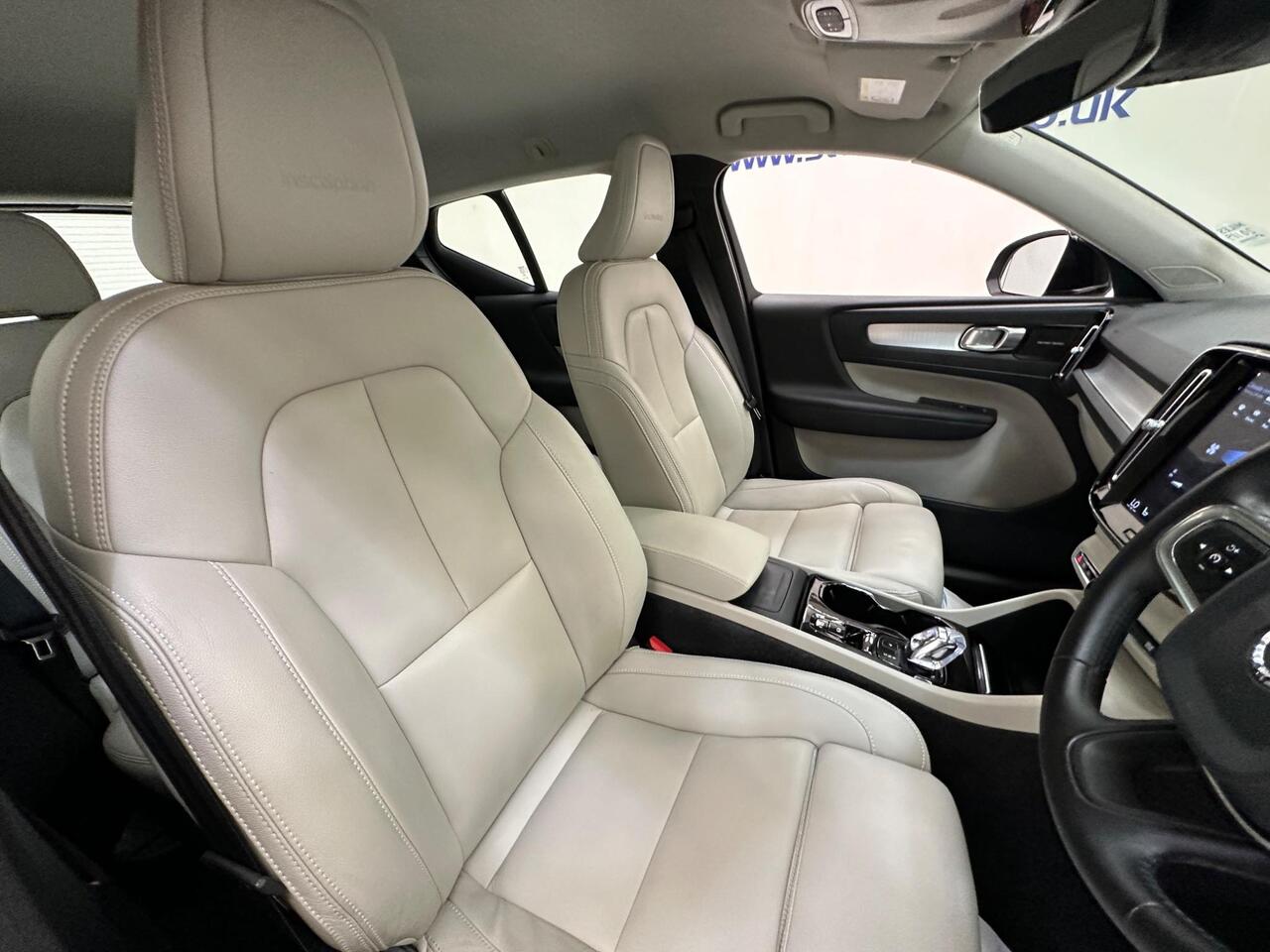 Volvo XC40 LO69EFW
