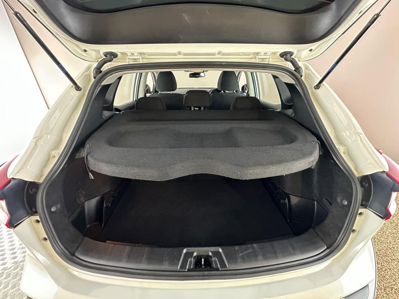 Nissan Qashqai VK69ARO