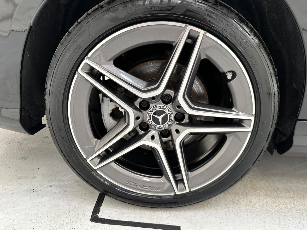 Mercedes-Benz C Class LL21YLW