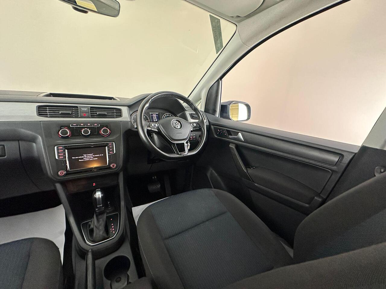 Volkswagen Caddy Maxi Life EY20XLT