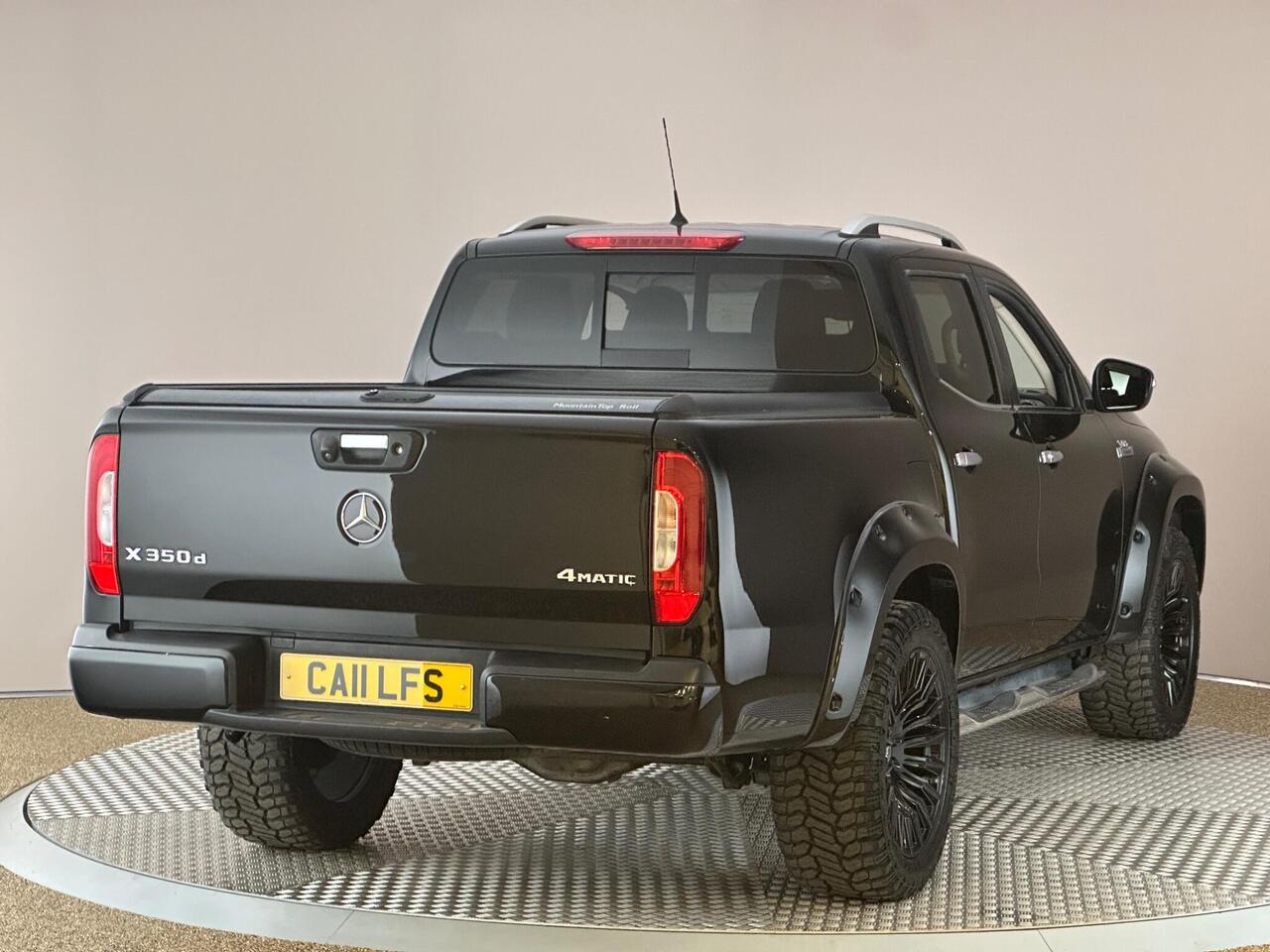 Mercedes-Benz X Class CA11LFS