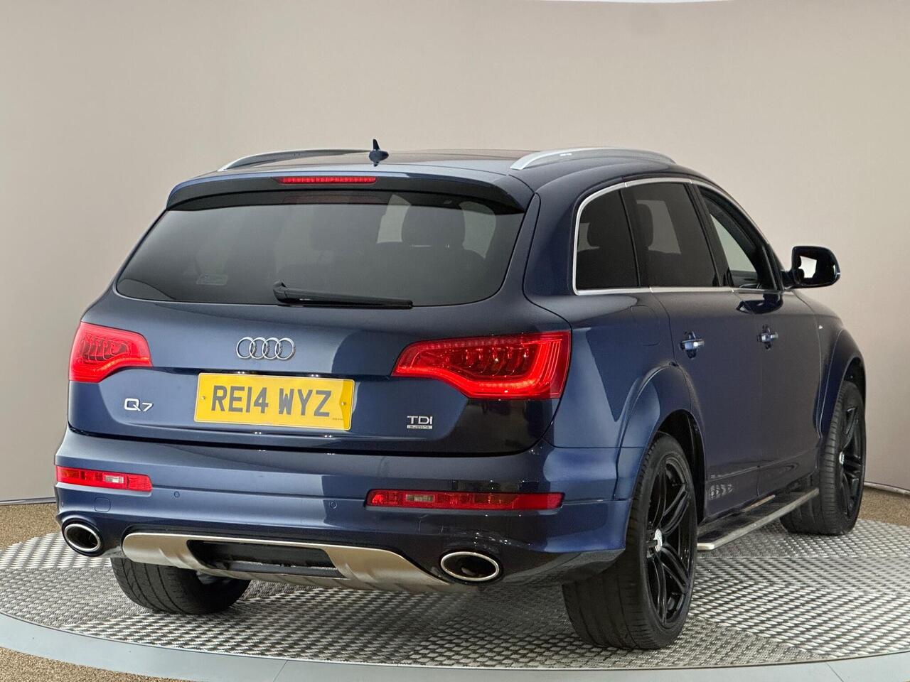 Audi Q7 RE14WYZ
