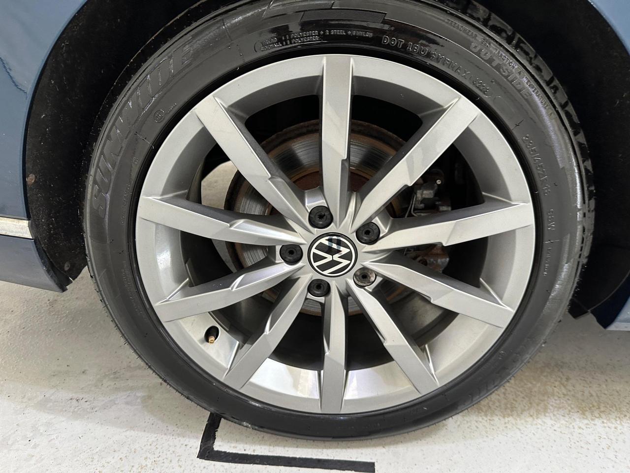 Volkswagen Passat EK21MYC