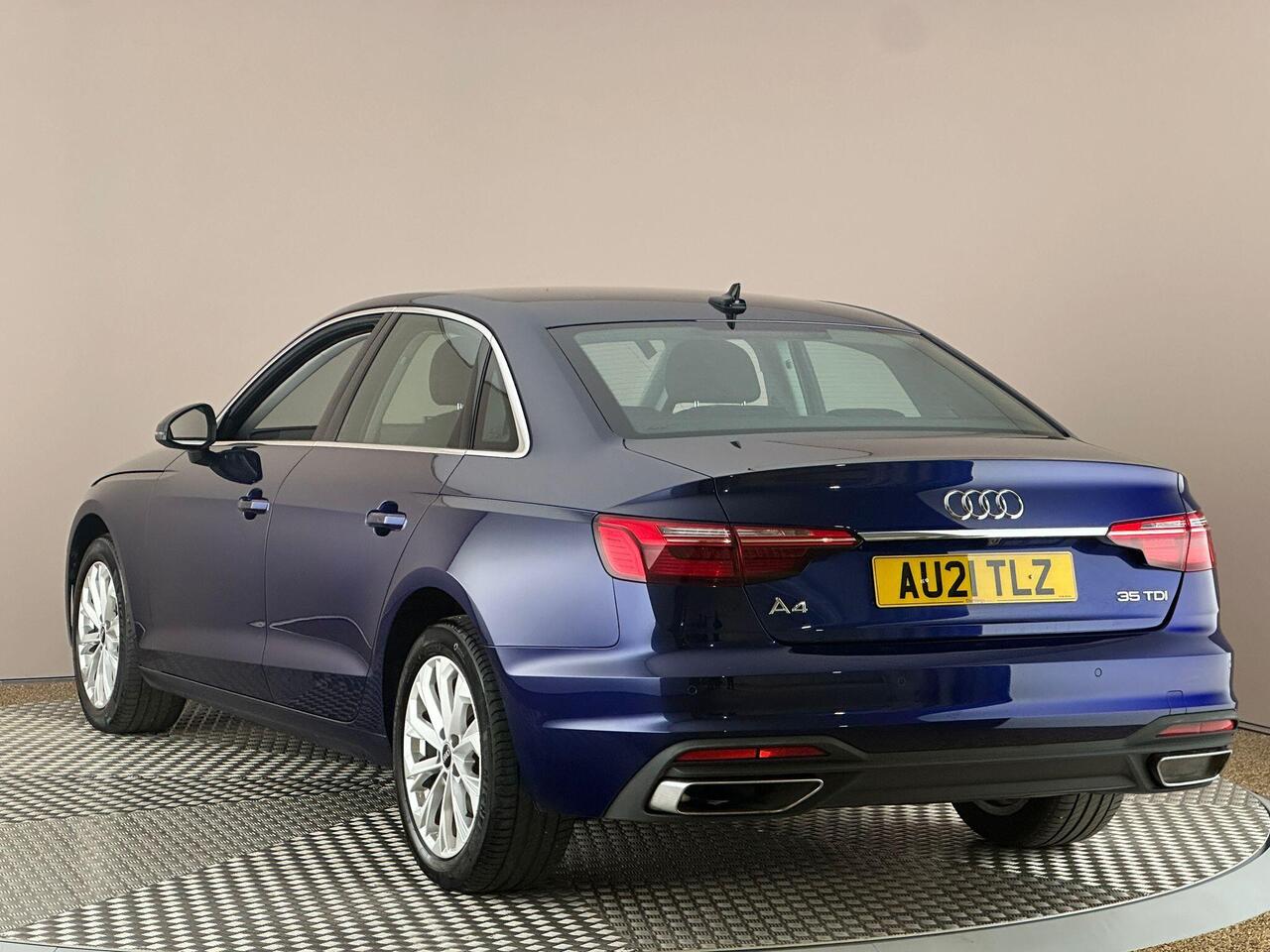 Audi A4 AU21TLZ
