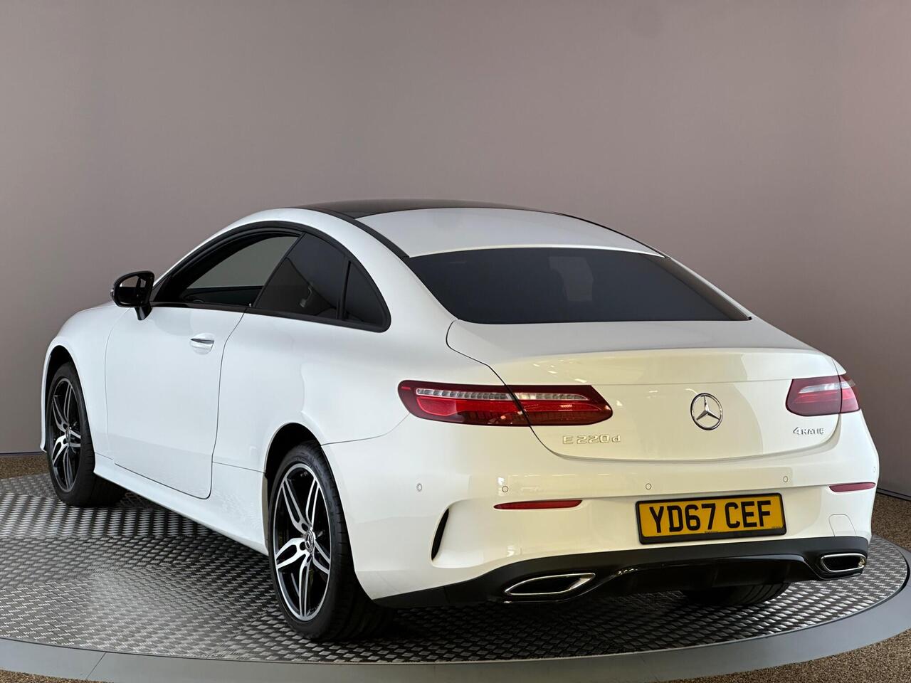 Mercedes-Benz E Class YD67CEF