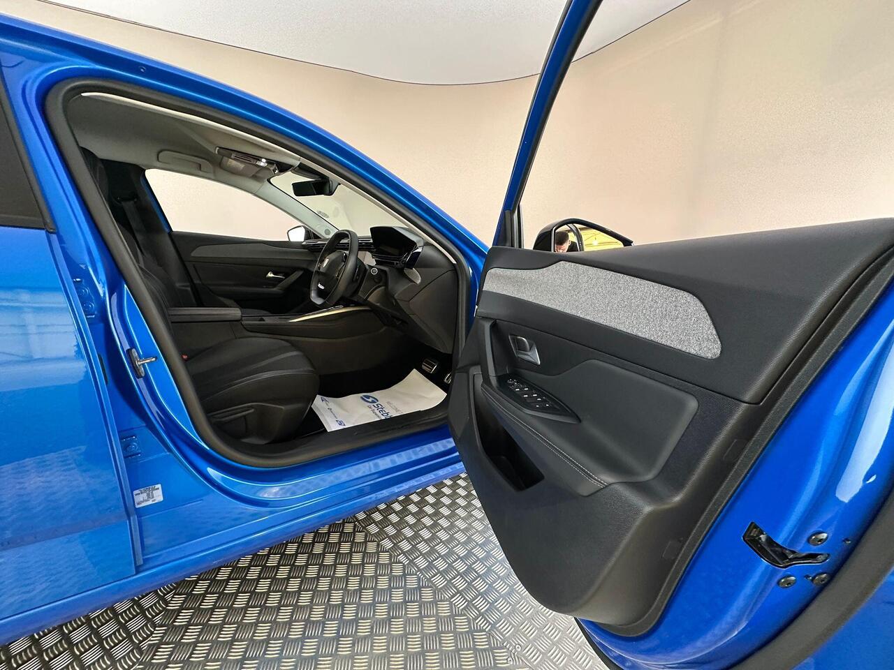 Peugeot 308 NU22UGE