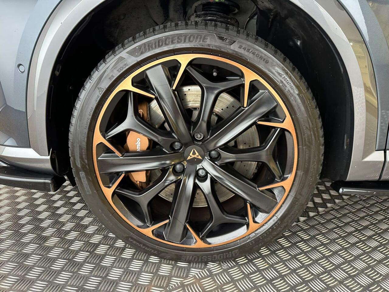 CUPRA Formentor YF71CBV