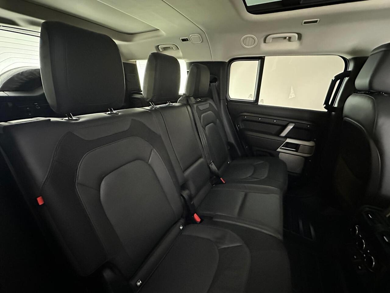 Land Rover Defender 130 BL72MHF