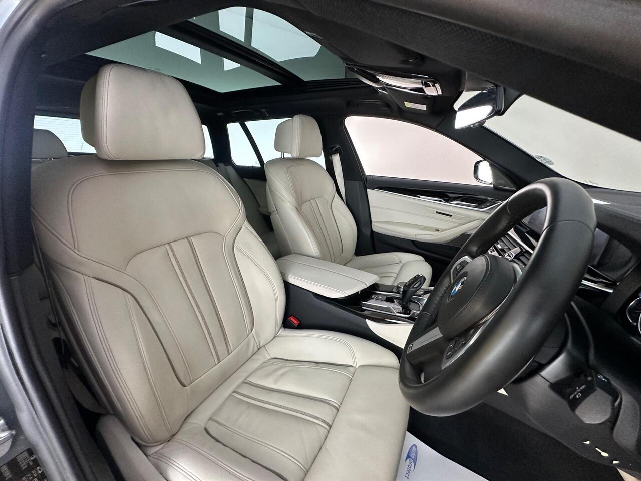 BMW 5 Series YK18JUW