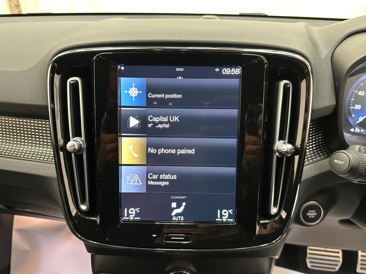Volvo XC40 YP71ZVR