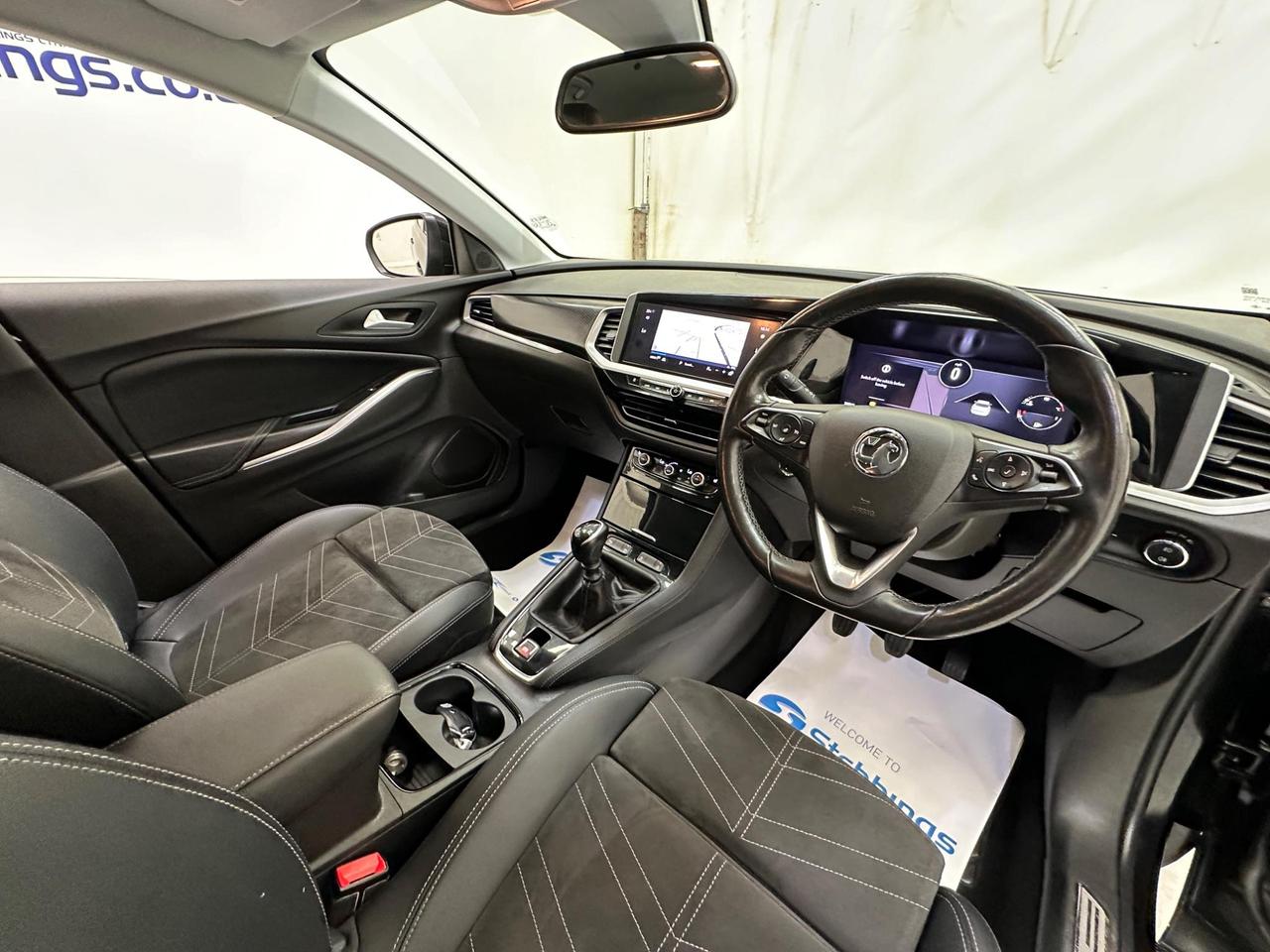 Vauxhall Grandland PF72DEU