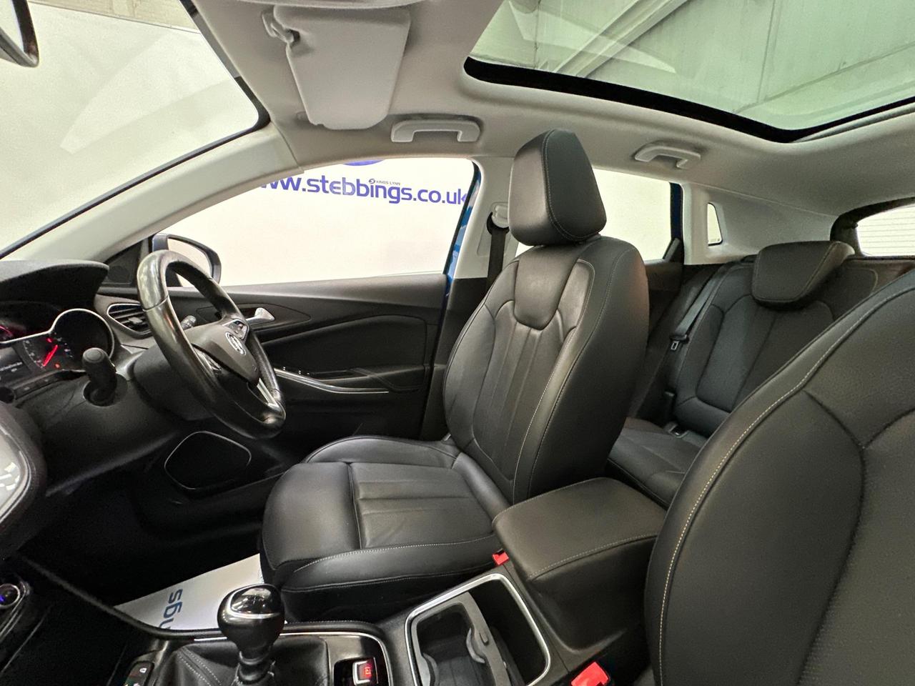 Vauxhall Grandland X FE19SZZ