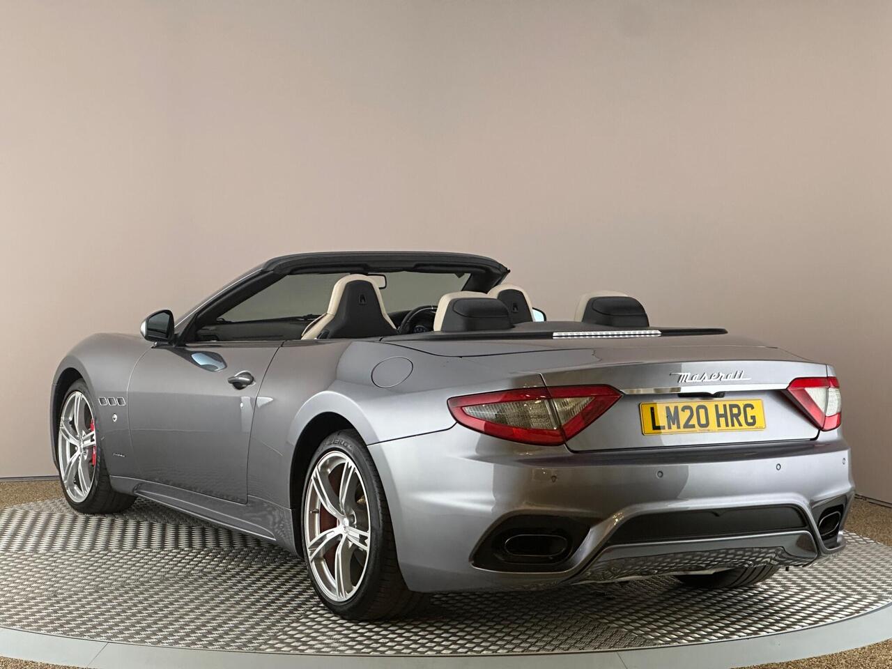 Maserati GranCabrio LM20HRG