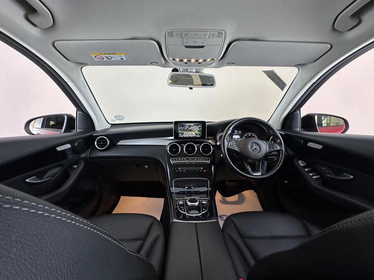 Mercedes-Benz GLC YM19PNO