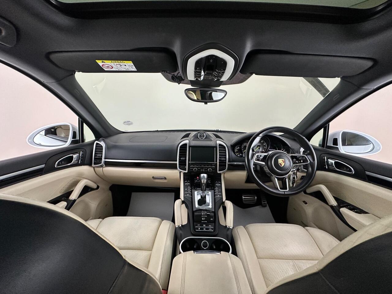 Porsche Cayenne LT65GWL