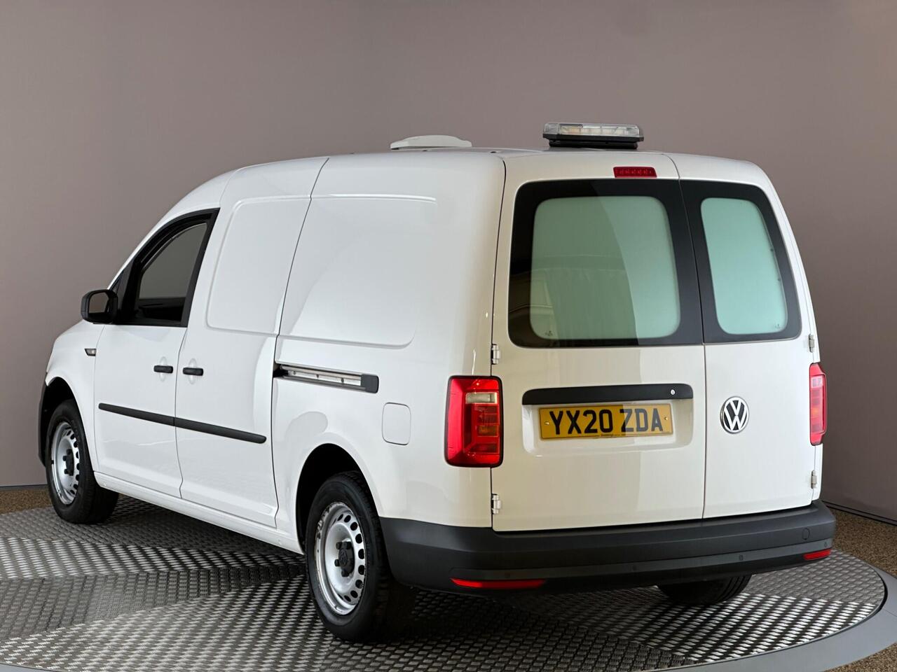 Volkswagen Caddy Maxi YX20ZDA