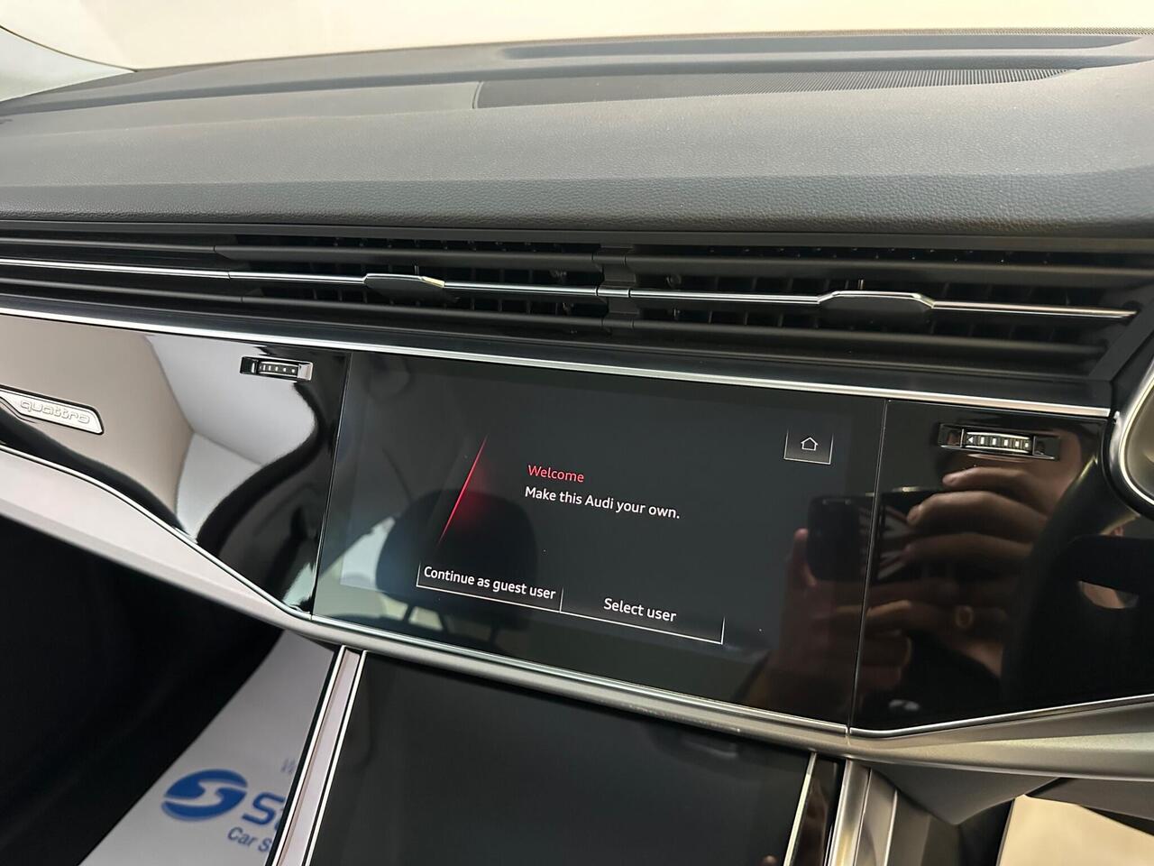 Audi Q7 GX22WMM