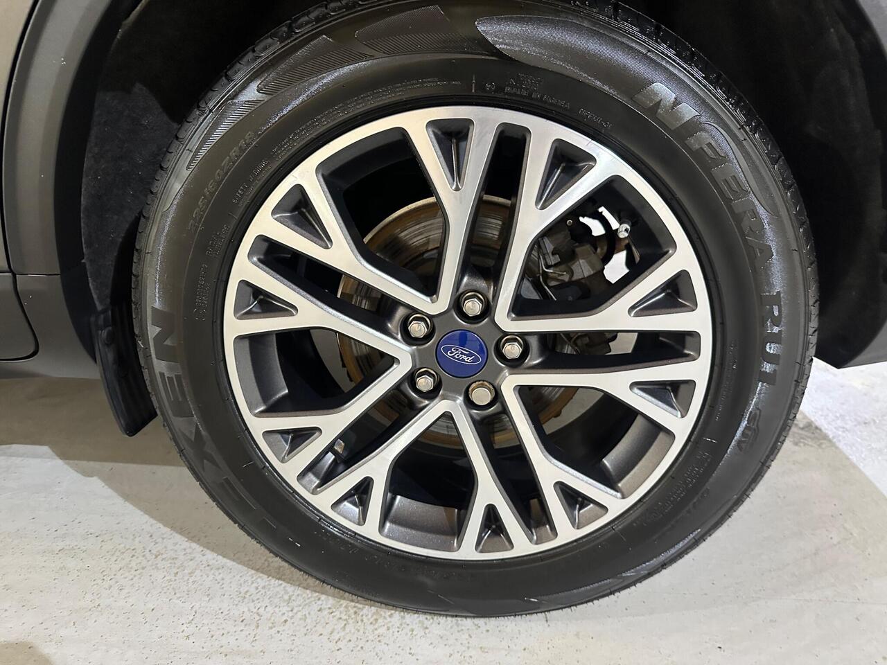 Ford Kuga YF22UBU