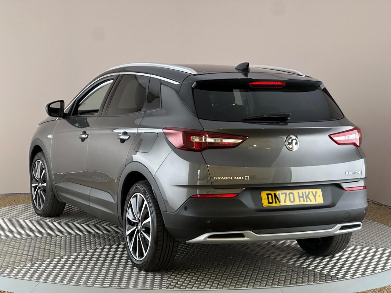 Vauxhall Grandland X DN70HKY