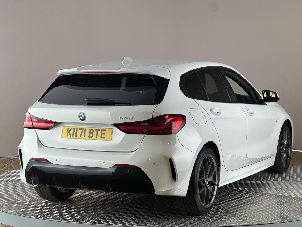 BMW 1 Series KN71BTE