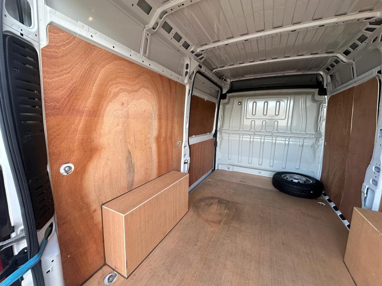 Vauxhall Movano DS23XNU