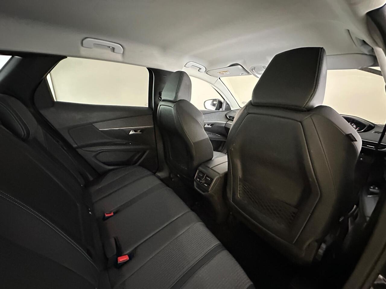 Peugeot 3008 GJ22AHX