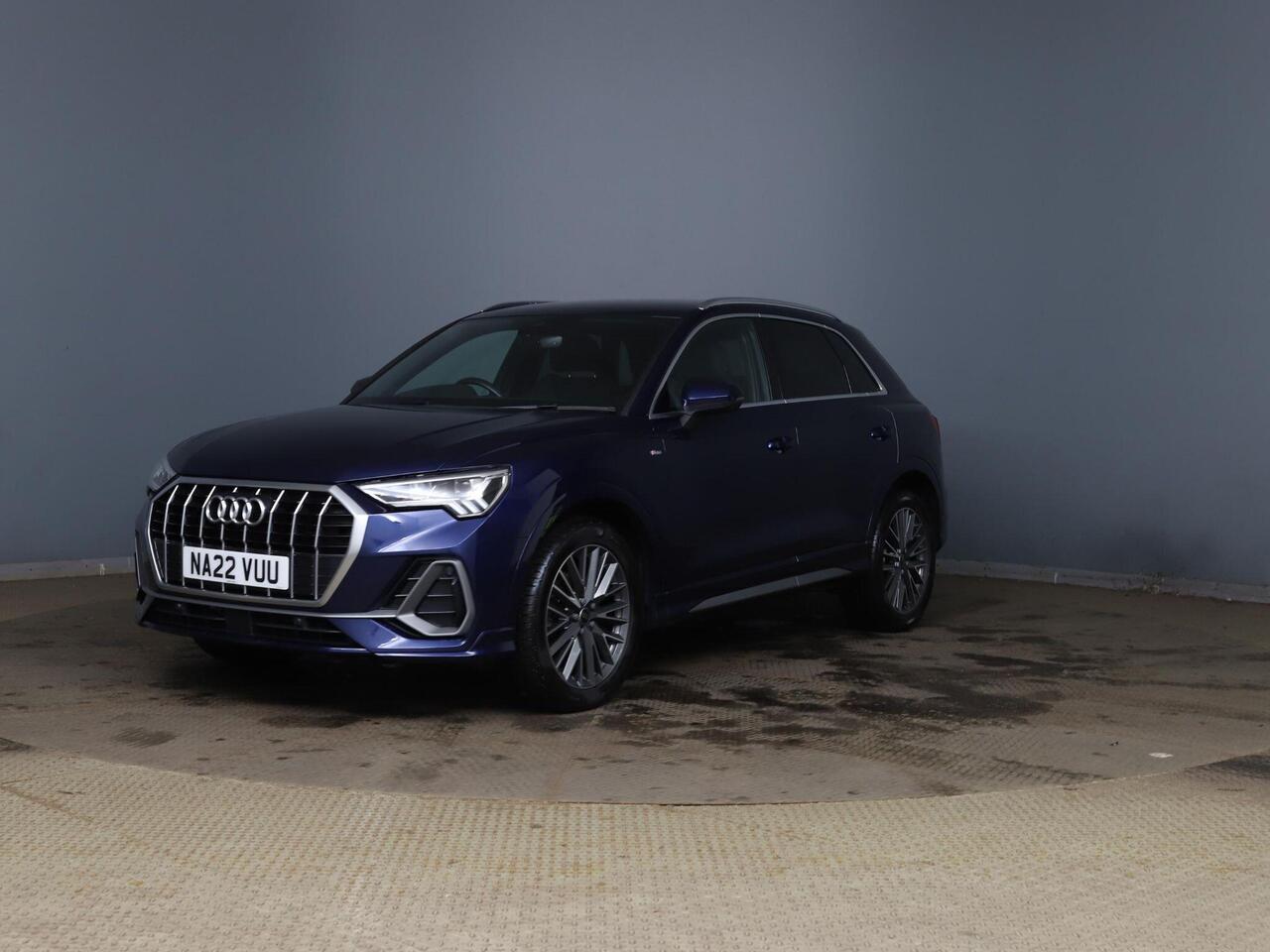 Audi Q3 NA22VUU