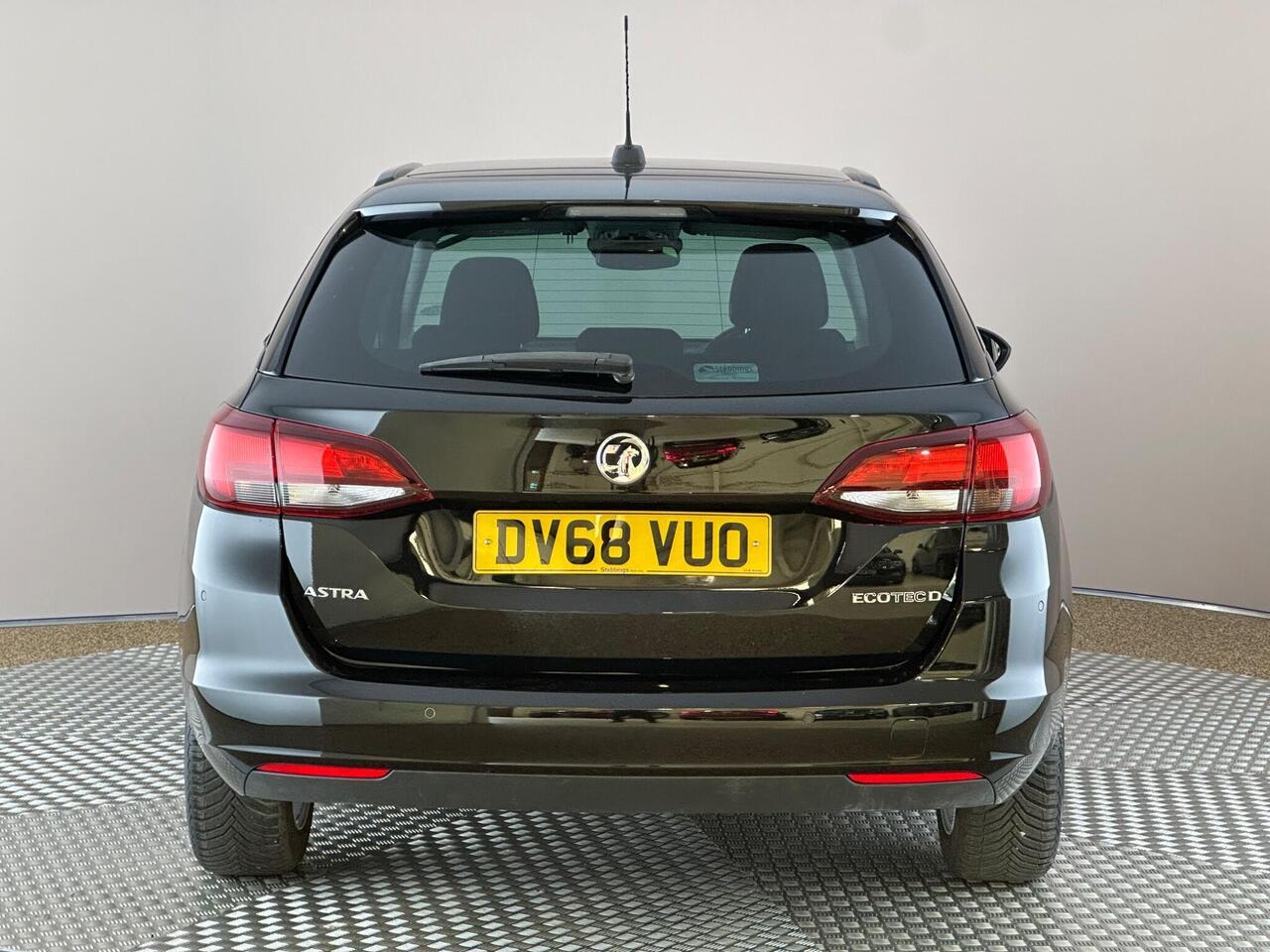 Vauxhall Astra DV68VUO