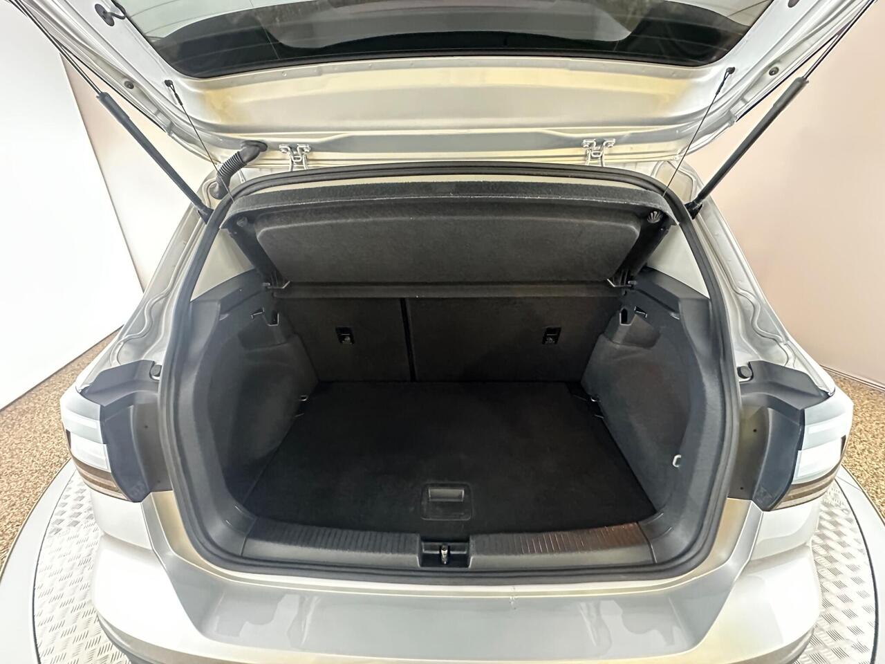 Volkswagen T-Cross VK21NRX