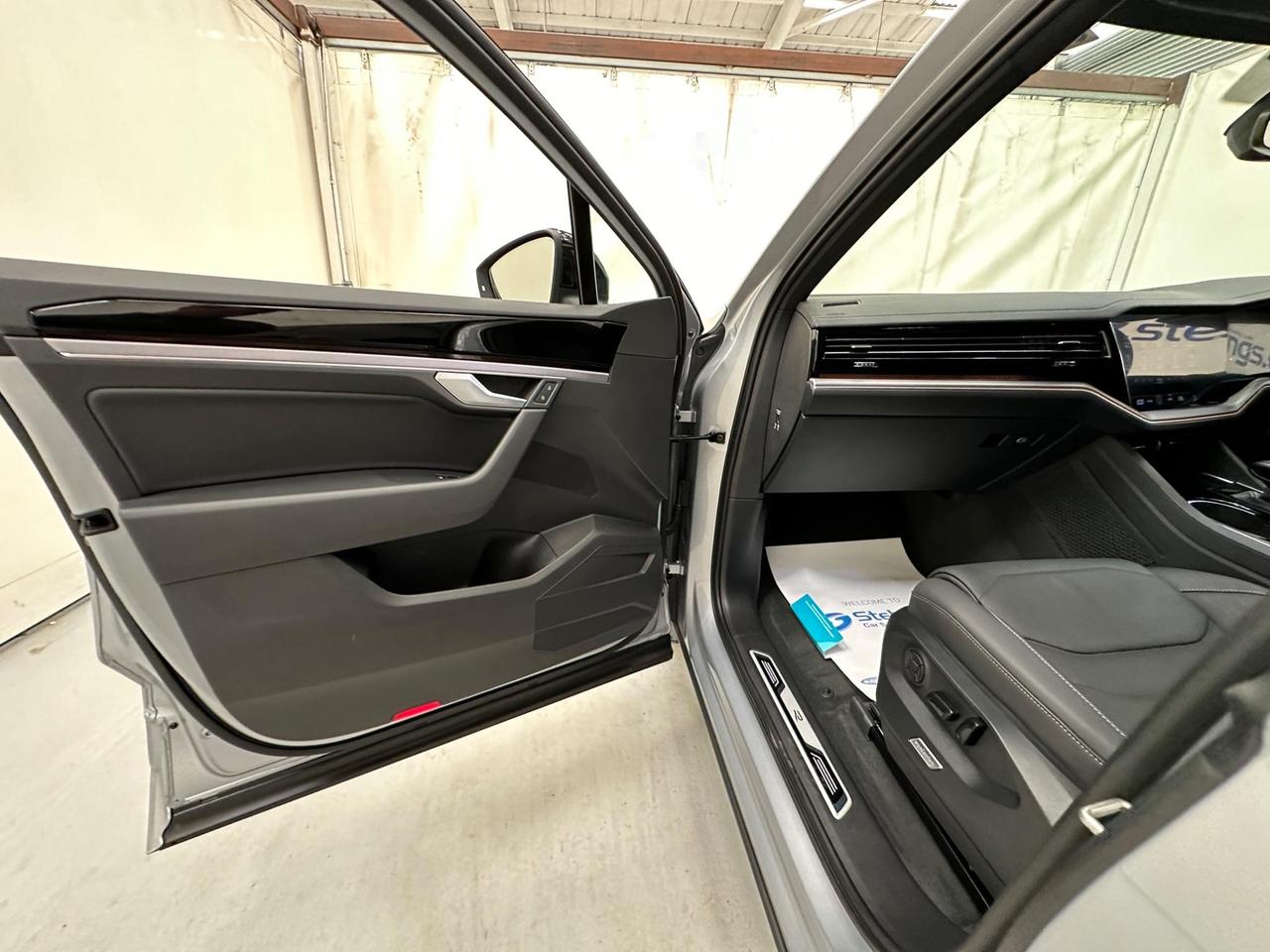Volkswagen Touareg YY71PJV