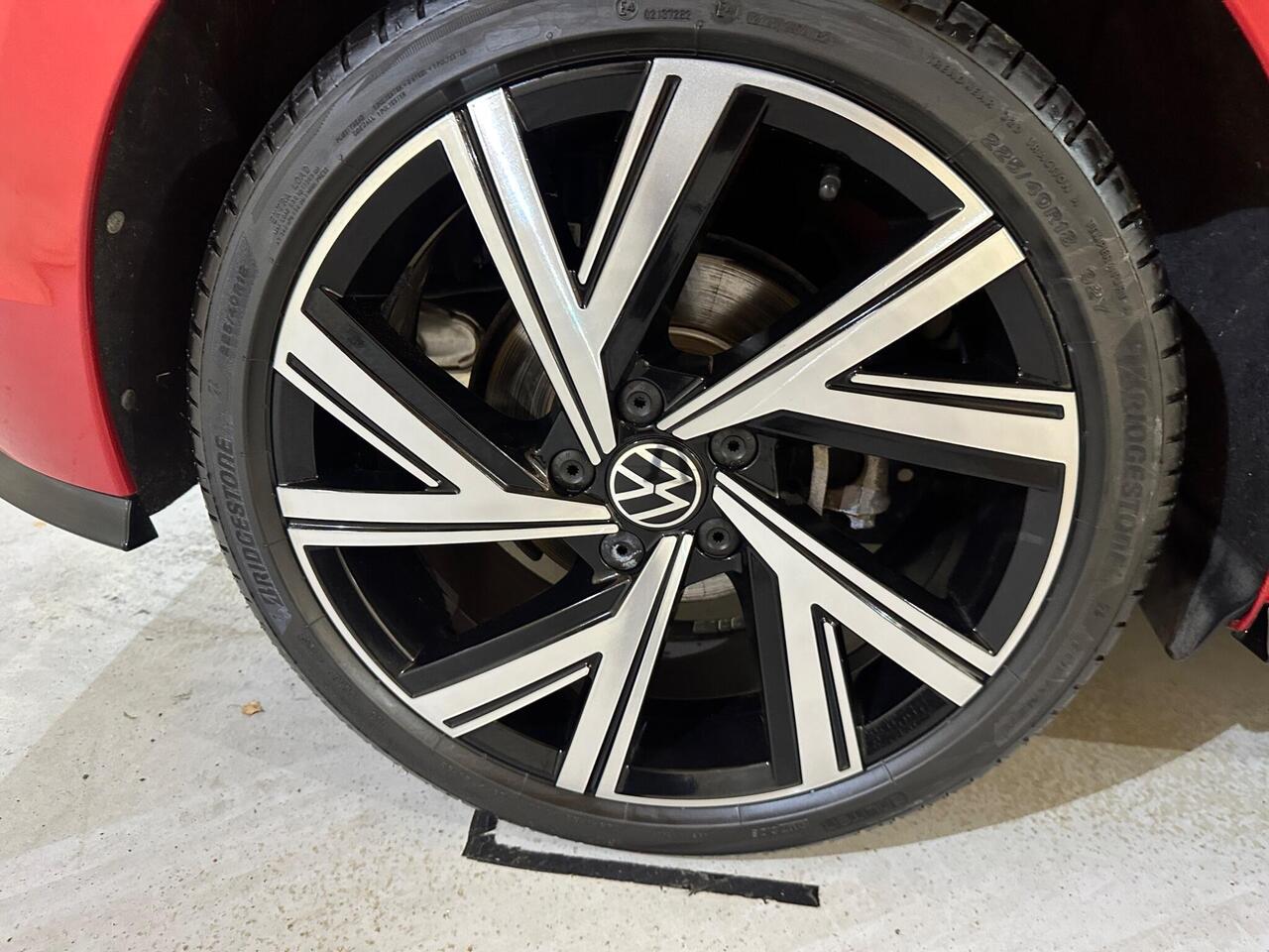 Volkswagen Golf AO22OUP