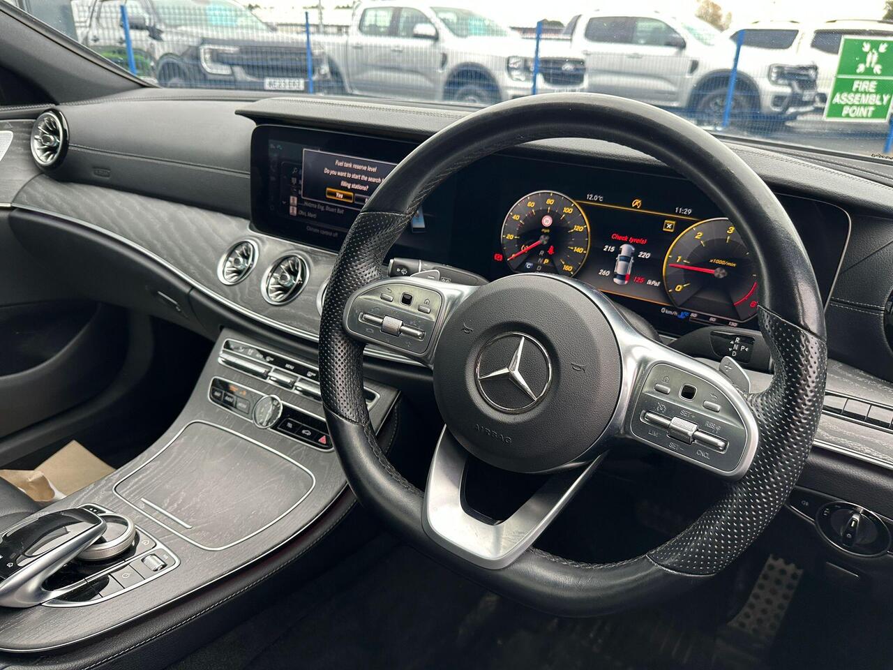 Mercedes-Benz CLS LN70JYS