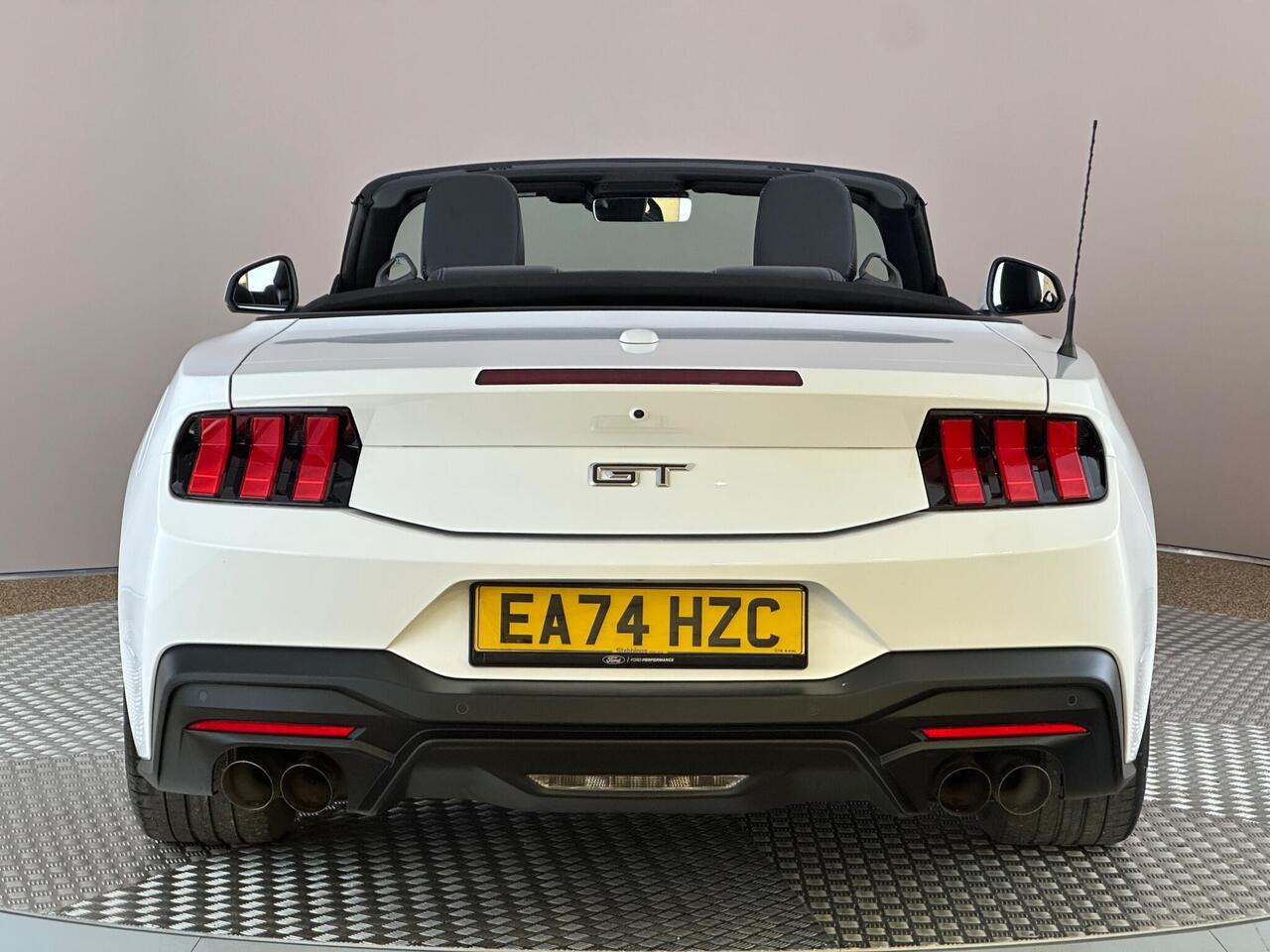 Ford Mustang EA74HZC