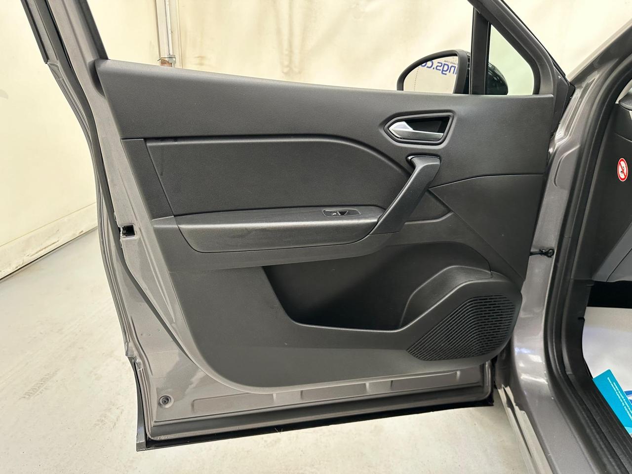 Renault Captur NL22YHZ