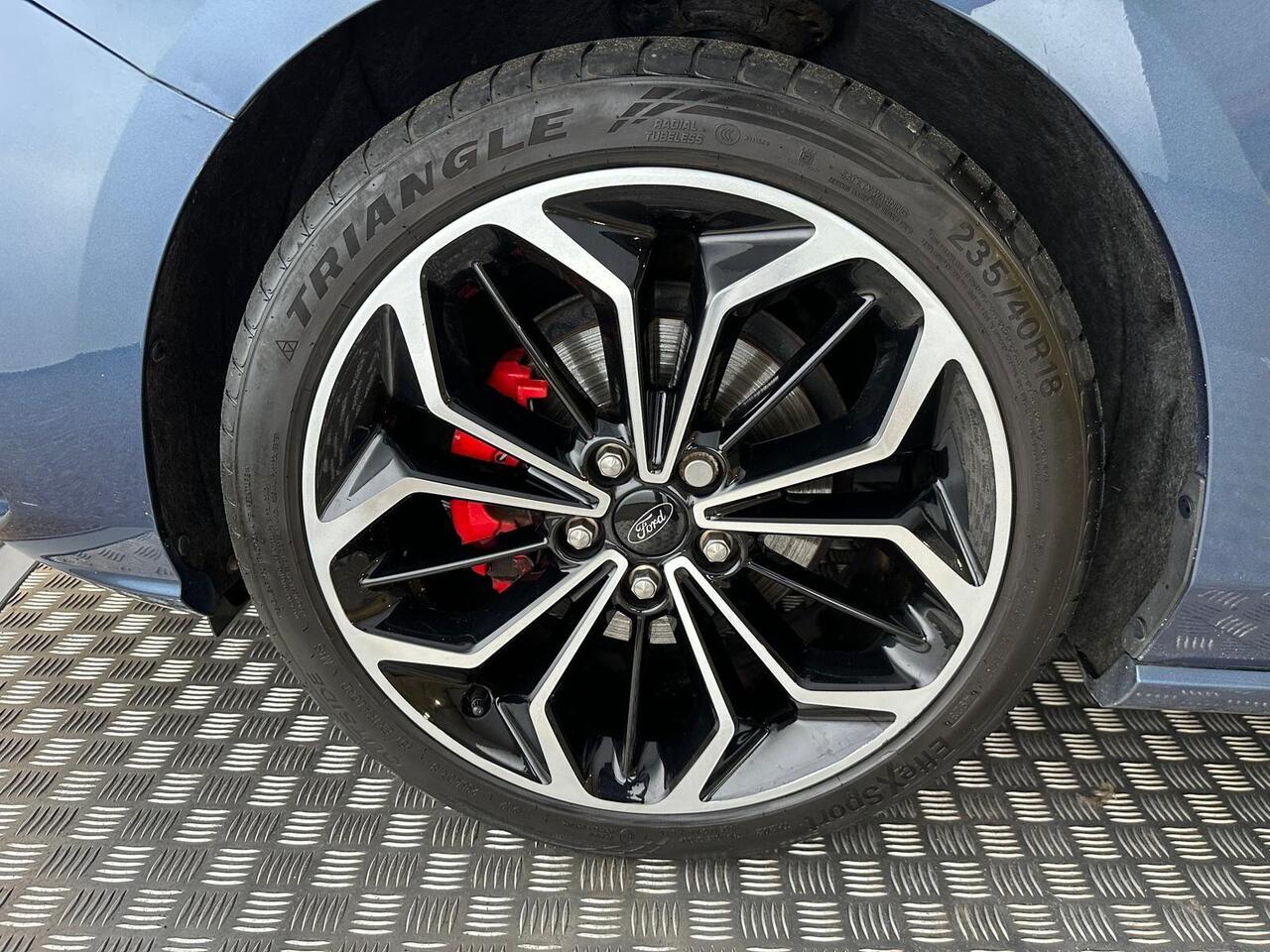 Ford Focus FV70XUA