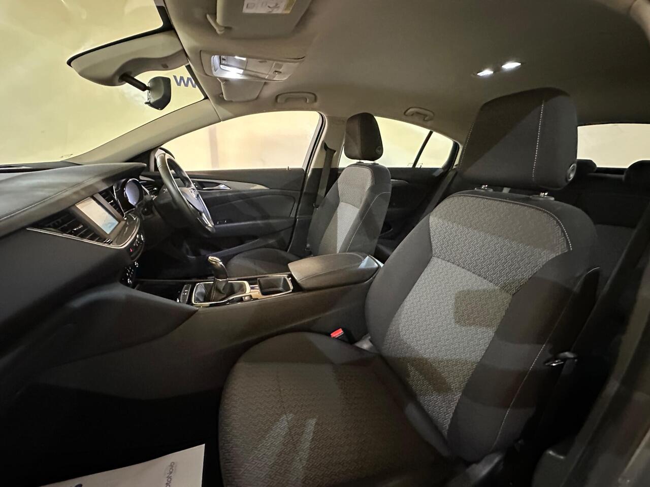 Vauxhall Insignia FM19DVL